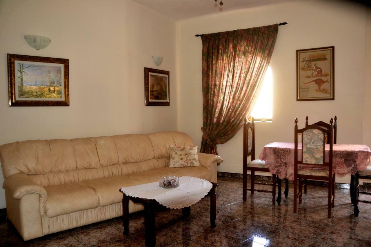 Silia'S Maisonette Marsaskala Luaran gambar